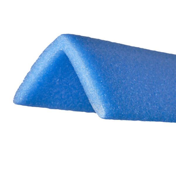 Perfil de foam en L azul de 75x75mm para protección de esquinas 20188
