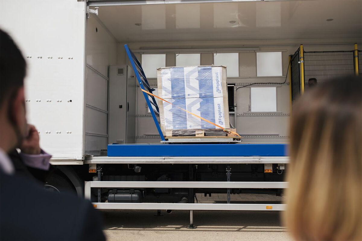 Estabilidad de cargas para tus palets. Nuestro servicio móvil realiza pruebas para reducir costes y asegurar el transporte de tu mercancía.