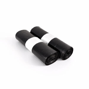 dos rollos de bolsas de basura negras